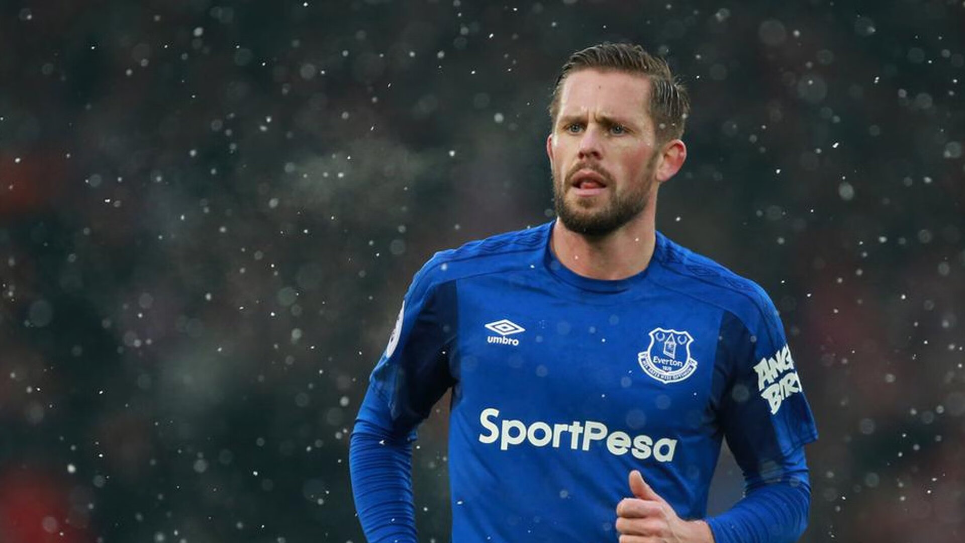 足球比赛直播接入AI讲解系统提升观赏性，足球直播技术